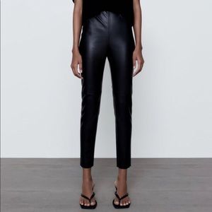 ZARA FAUX LEATHER LEGGINGS (M)